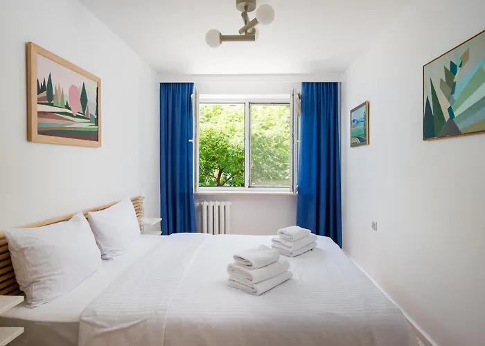 Aleja Waszyngtona Chic By Bookinghost *